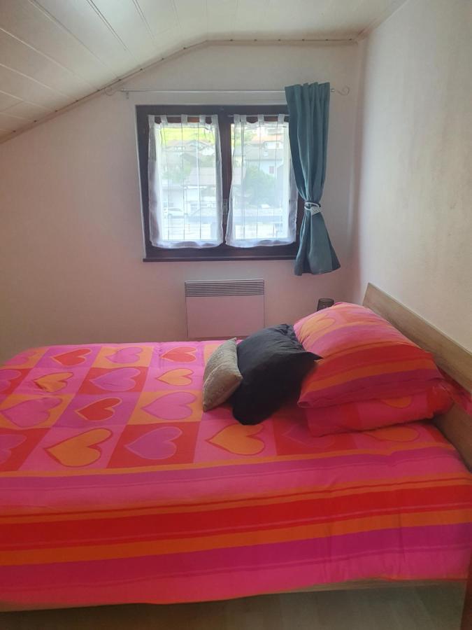 Appartement Fully Екстериор снимка